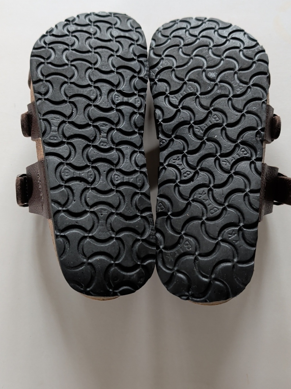 Birkenstock, Birkis, Criss Cross Brown Sandals. Size 7 - Picture 7 of 11